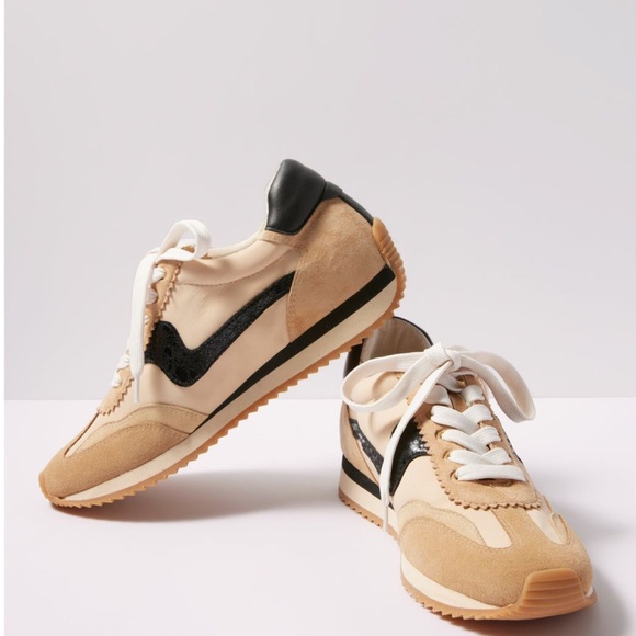 Dolce Vita Low Top Sneaker - Picture 1 of 8